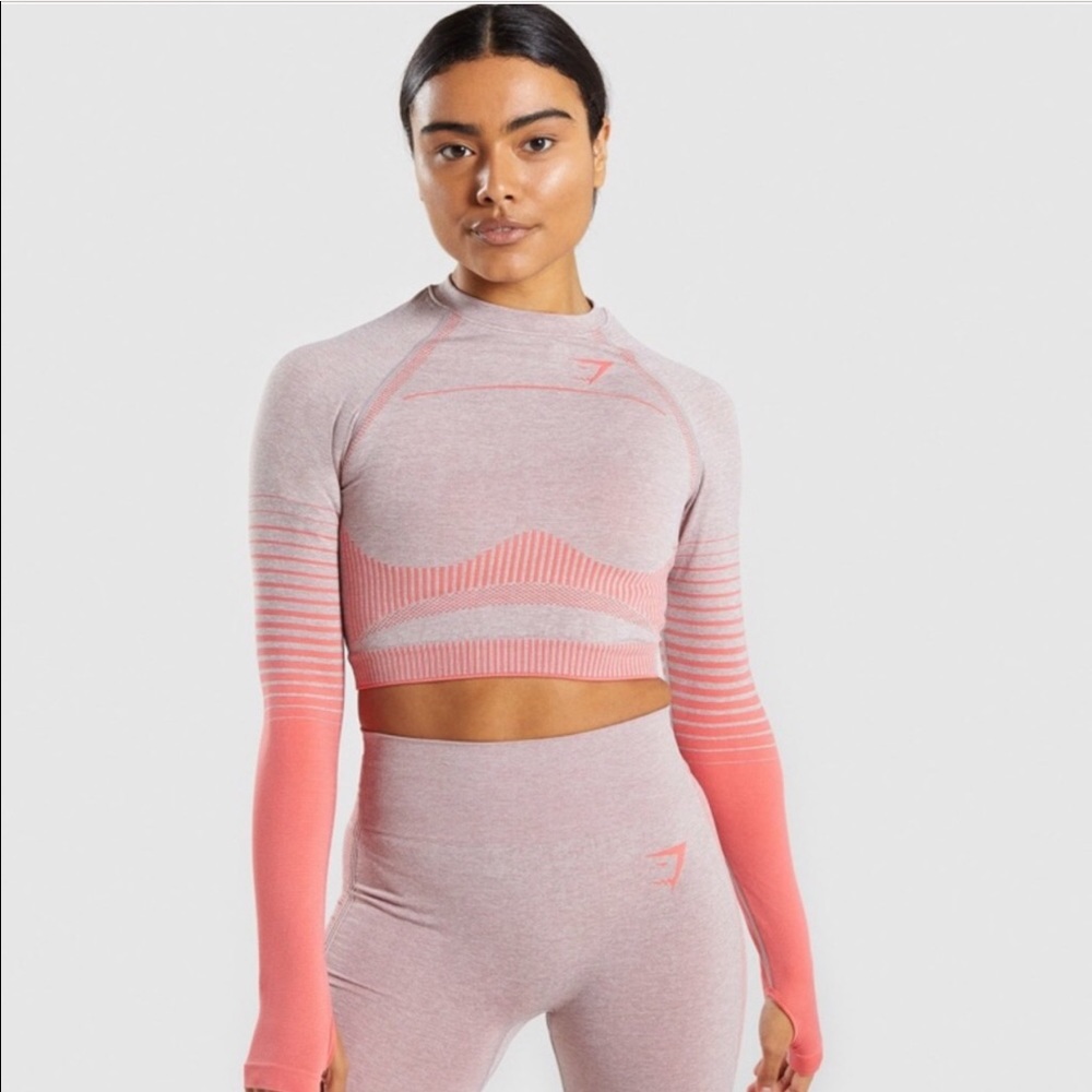Gymshark amplify crop top